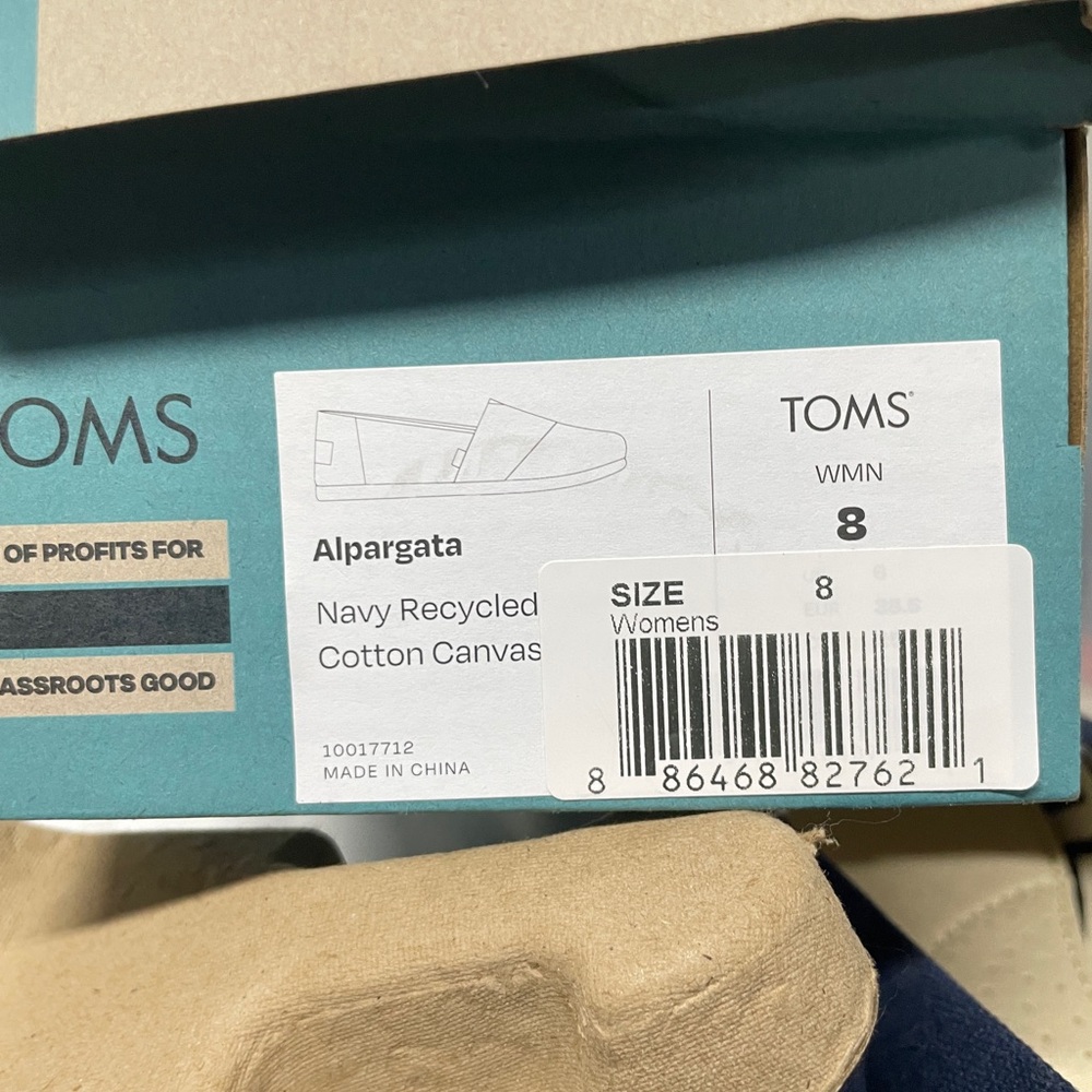 Toms Navy cotton Canvas Slip-On Flat Alpargata Navy Blue Sz 8 New with Box - Picture 9 of 16